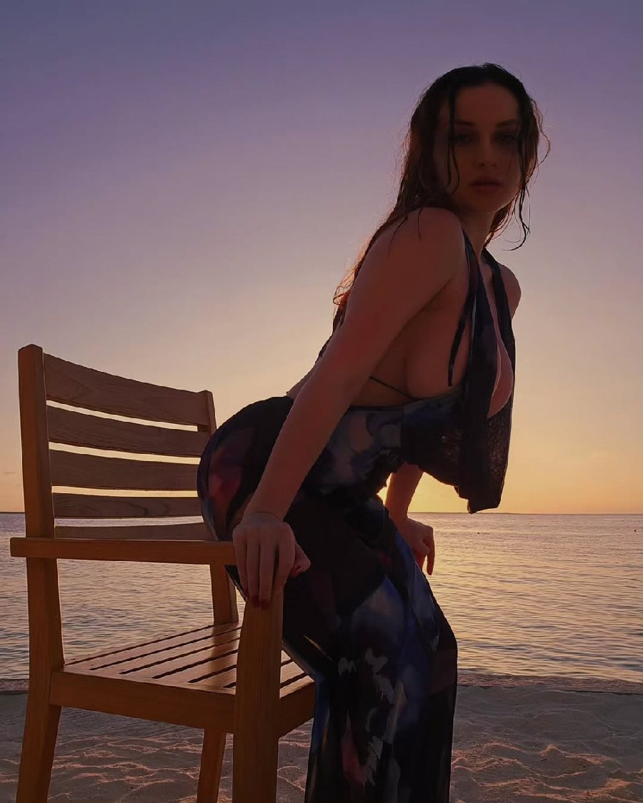 Sexy girl Miranda Faith nude in Wutsunomiya