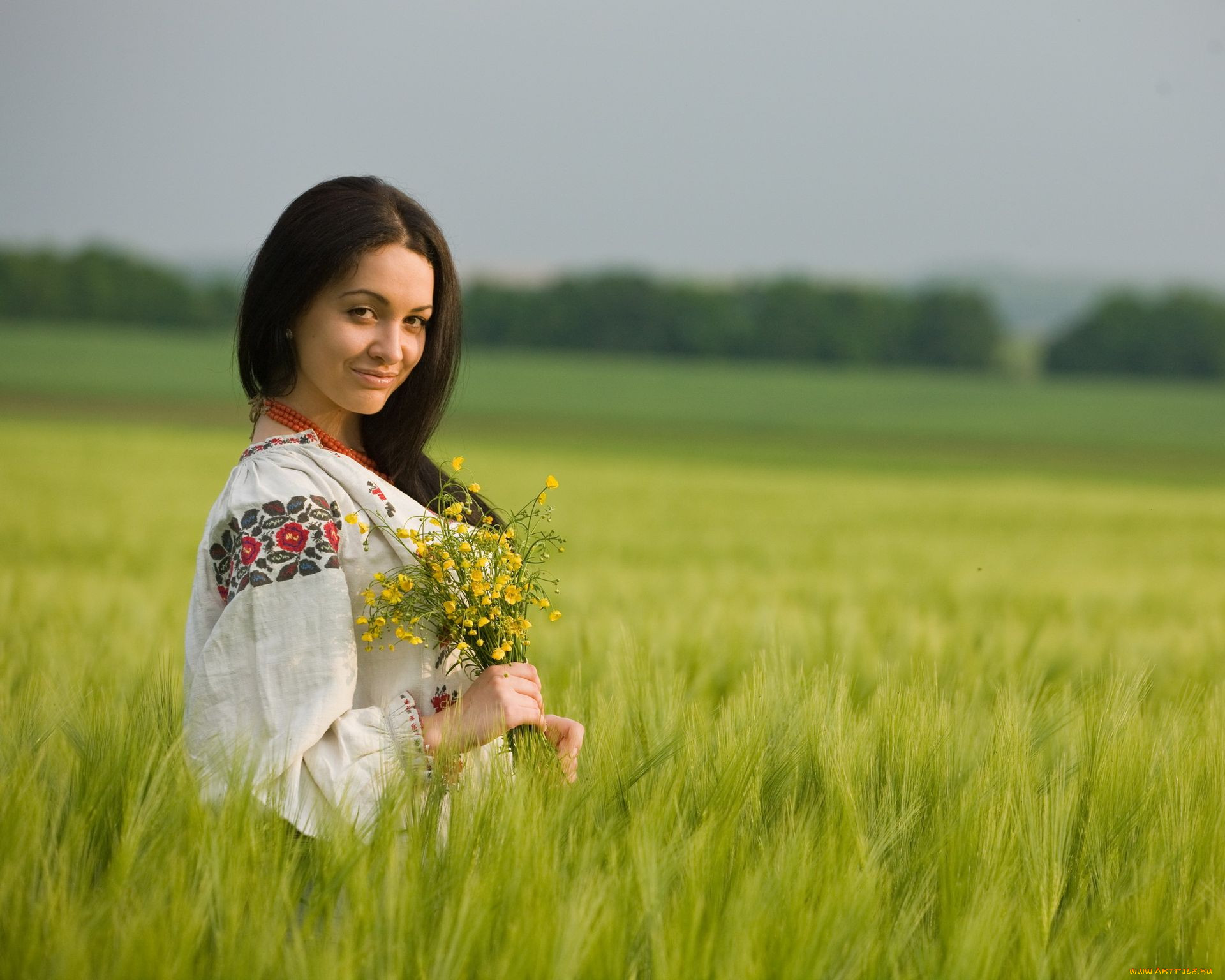 Women in Slavic costumes in Wutsunomiya