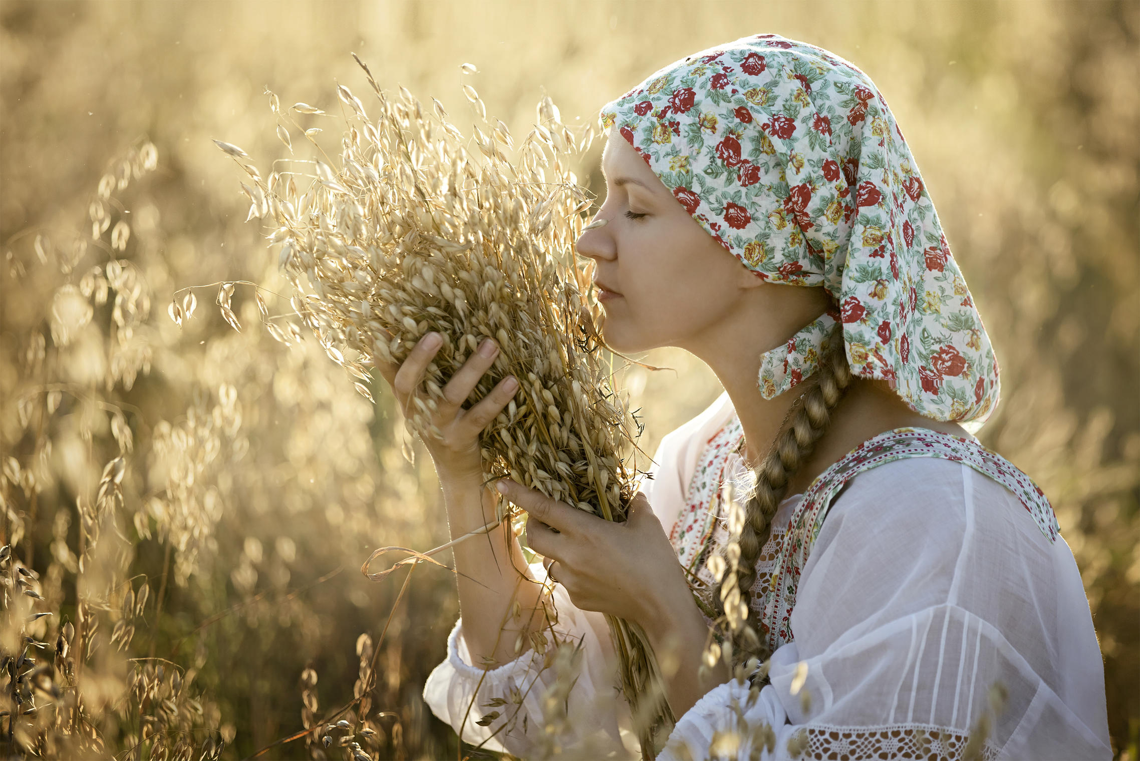 Photo Women in Slavic costumes in Wutsunomiya
