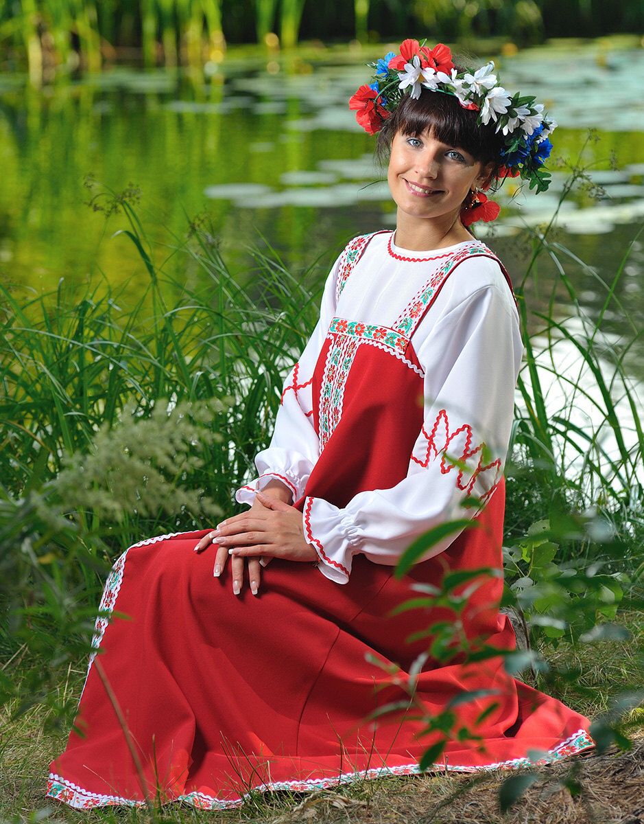 Beautiful girl Girls in Slavic costumes in Wutsunomiya